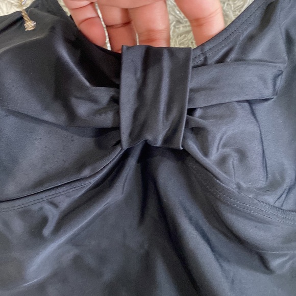 Addition elle onepiece - Picture 2 of 9